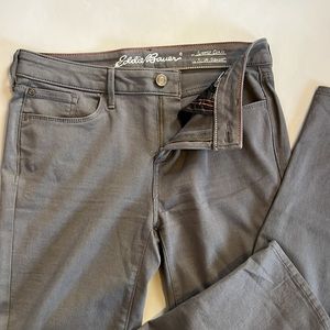NWOT Eddie Bauer slightly curvy slim straight jeans-  women’s size 10
